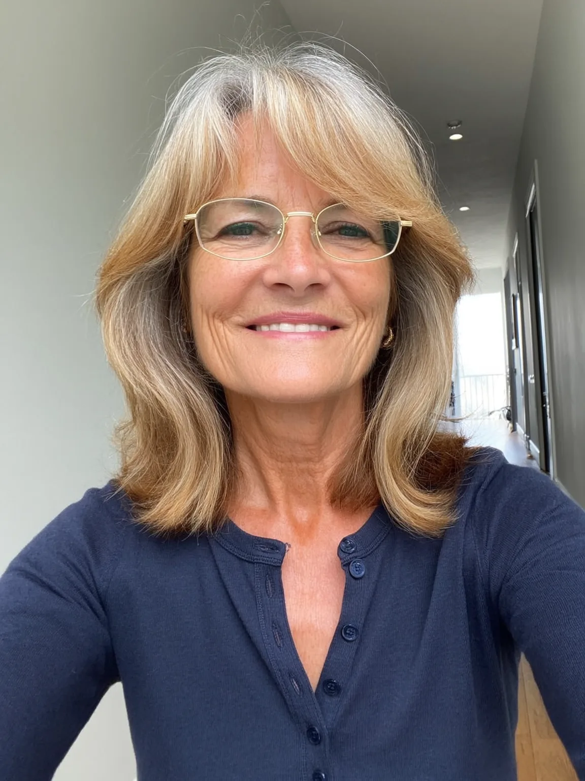 Wavy Sandy Blonde Bob with Natural Lowlights